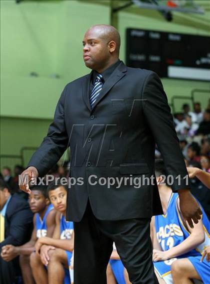Thumbnail 3 in View Park vs. LACES (CIF LACS Final) photogallery.