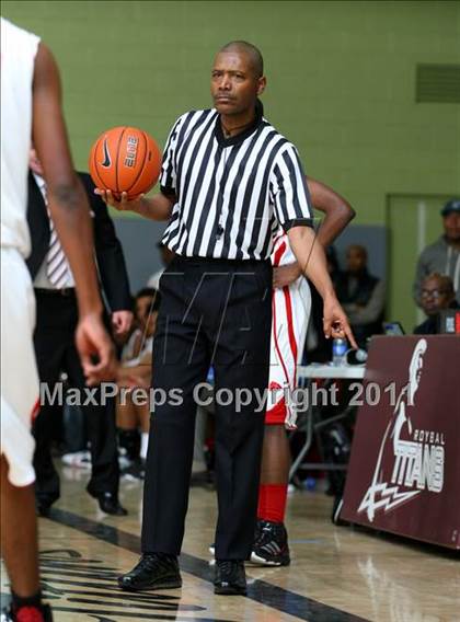 Thumbnail 1 in View Park vs. LACES (CIF LACS Final) photogallery.