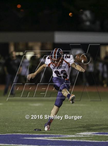 Thumbnail 3 in McMahon @ Staples photogallery.