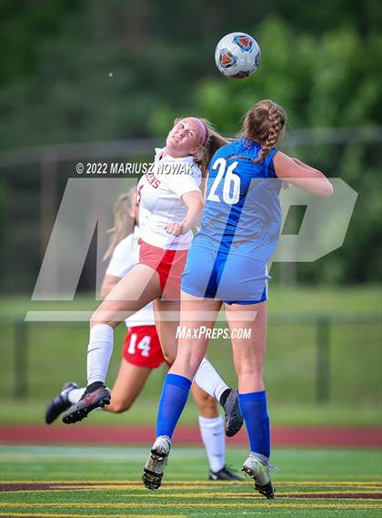 Thumbnail 2 in Rochester vs. Athens (MHSAA Division I Regional Final) photogallery.