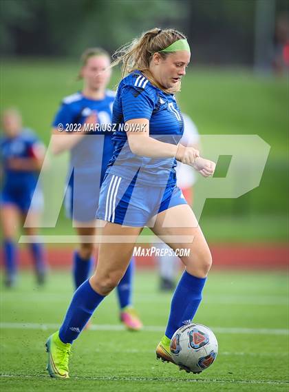 Thumbnail 1 in Rochester vs. Athens (MHSAA Division I Regional Final) photogallery.