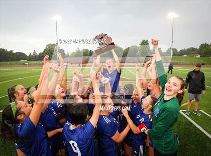 Thumbnail 2 in Rochester vs. Athens (MHSAA Division I Regional Final) photogallery.