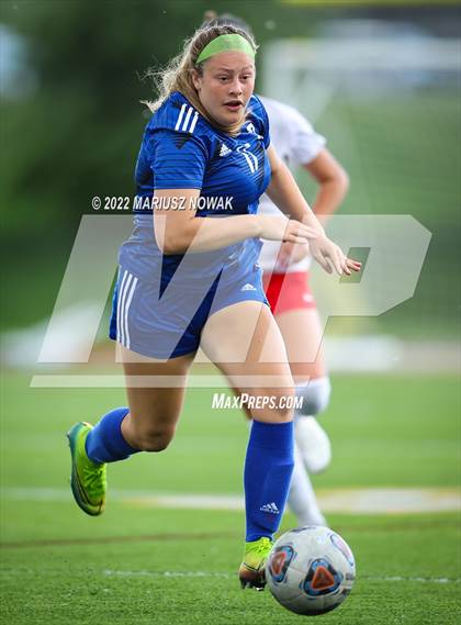 Thumbnail 1 in Rochester vs. Athens (MHSAA Division I Regional Final) photogallery.