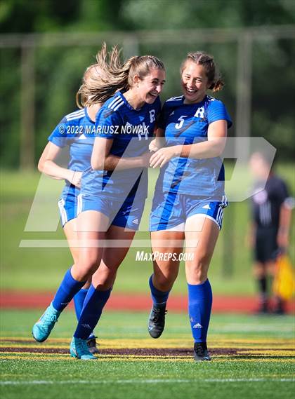 Thumbnail 2 in Rochester vs. Athens (MHSAA Division I Regional Final) photogallery.