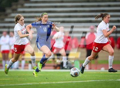 Thumbnail 3 in Rochester vs. Athens (MHSAA Division I Regional Final) photogallery.