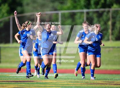 Thumbnail 1 in Rochester vs. Athens (MHSAA Division I Regional Final) photogallery.