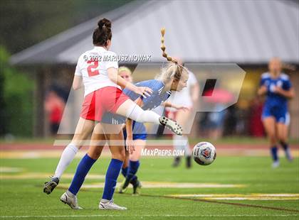 Thumbnail 3 in Rochester vs. Athens (MHSAA Division I Regional Final) photogallery.