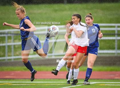 Thumbnail 1 in Rochester vs. Athens (MHSAA Division I Regional Final) photogallery.
