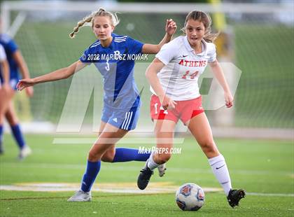Thumbnail 3 in Rochester vs. Athens (MHSAA Division I Regional Final) photogallery.