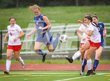 Thumbnail 3 in Rochester vs. Athens (MHSAA Division I Regional Final) photogallery.