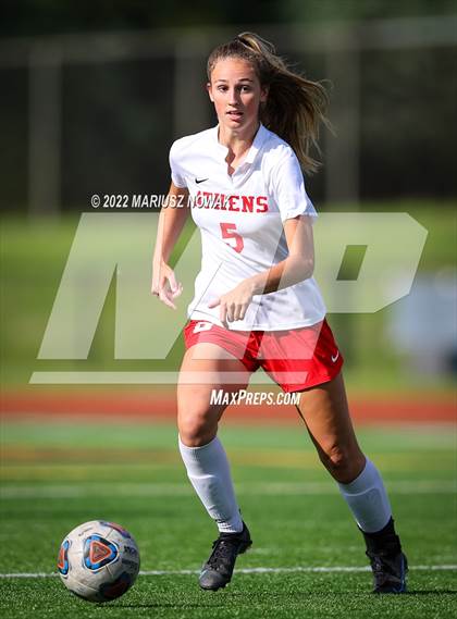 Thumbnail 1 in Rochester vs. Athens (MHSAA Division I Regional Final) photogallery.