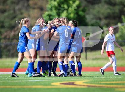 Thumbnail 1 in Rochester vs. Athens (MHSAA Division I Regional Final) photogallery.