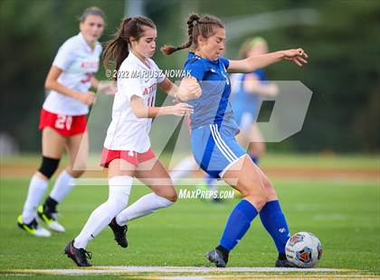 Thumbnail 2 in Rochester vs. Athens (MHSAA Division I Regional Final) photogallery.