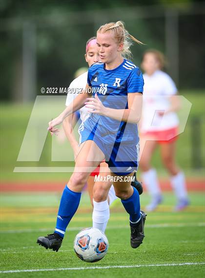 Thumbnail 2 in Rochester vs. Athens (MHSAA Division I Regional Final) photogallery.