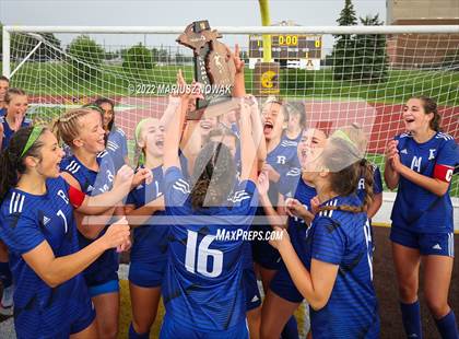 Thumbnail 3 in Rochester vs. Athens (MHSAA Division I Regional Final) photogallery.