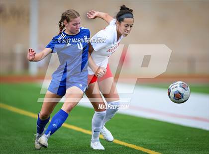 Thumbnail 2 in Rochester vs. Athens (MHSAA Division I Regional Final) photogallery.