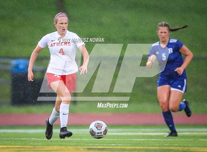 Thumbnail 2 in Rochester vs. Athens (MHSAA Division I Regional Final) photogallery.