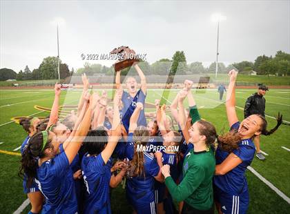 Thumbnail 3 in Rochester vs. Athens (MHSAA Division I Regional Final) photogallery.
