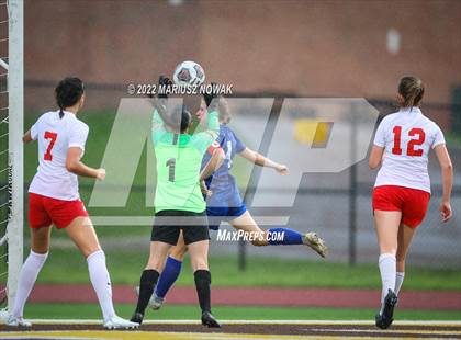 Thumbnail 1 in Rochester vs. Athens (MHSAA Division I Regional Final) photogallery.