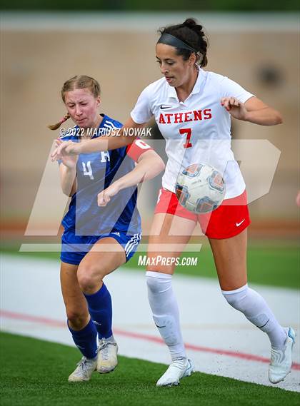 Thumbnail 3 in Rochester vs. Athens (MHSAA Division I Regional Final) photogallery.