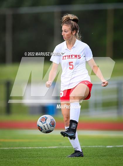 Thumbnail 1 in Rochester vs. Athens (MHSAA Division I Regional Final) photogallery.