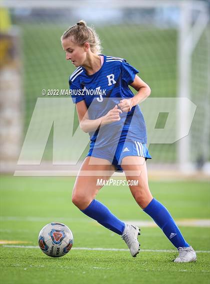 Thumbnail 2 in Rochester vs. Athens (MHSAA Division I Regional Final) photogallery.