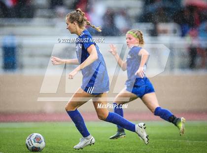 Thumbnail 3 in Rochester vs. Athens (MHSAA Division I Regional Final) photogallery.