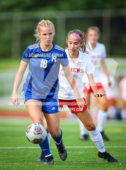 Thumbnail 1 in Rochester vs. Athens (MHSAA Division I Regional Final) photogallery.