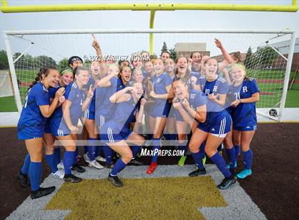 Thumbnail 2 in Rochester vs. Athens (MHSAA Division I Regional Final) photogallery.