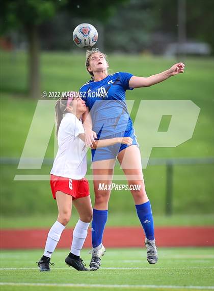 Thumbnail 3 in Rochester vs. Athens (MHSAA Division I Regional Final) photogallery.
