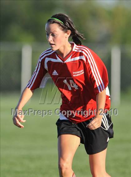 Thumbnail 1 in Muskego vs. Pius XI (Muskego Invite) photogallery.