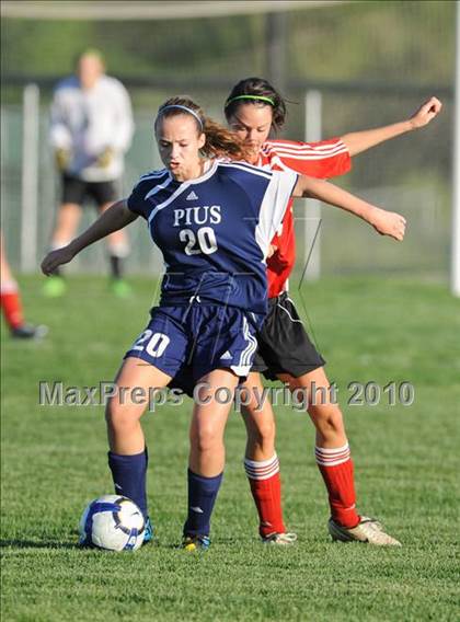 Thumbnail 3 in Muskego vs. Pius XI (Muskego Invite) photogallery.