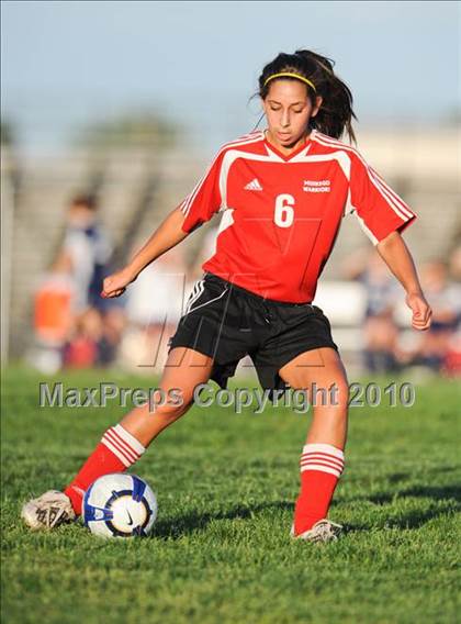 Thumbnail 1 in Muskego vs. Pius XI (Muskego Invite) photogallery.