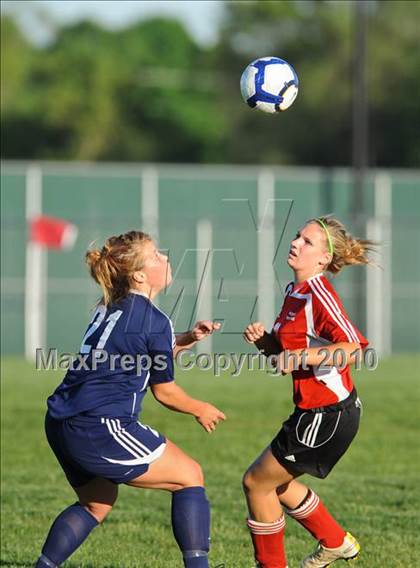 Thumbnail 3 in Muskego vs. Pius XI (Muskego Invite) photogallery.