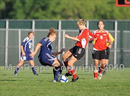 Thumbnail 1 in Muskego vs. Pius XI (Muskego Invite) photogallery.