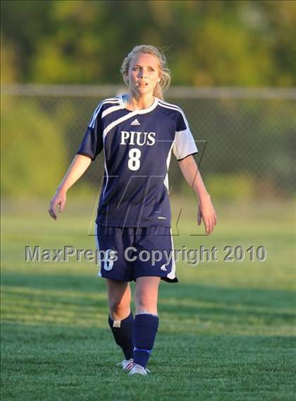 Thumbnail 3 in Muskego vs. Pius XI (Muskego Invite) photogallery.
