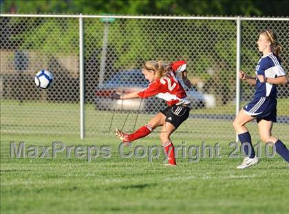 Thumbnail 3 in Muskego vs. Pius XI (Muskego Invite) photogallery.