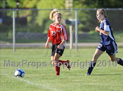 Thumbnail 3 in Muskego vs. Pius XI (Muskego Invite) photogallery.