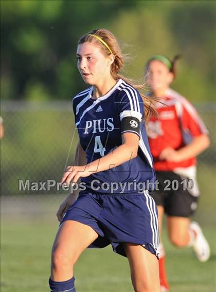 Thumbnail 3 in Muskego vs. Pius XI (Muskego Invite) photogallery.