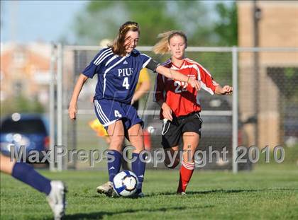Thumbnail 2 in Muskego vs. Pius XI (Muskego Invite) photogallery.