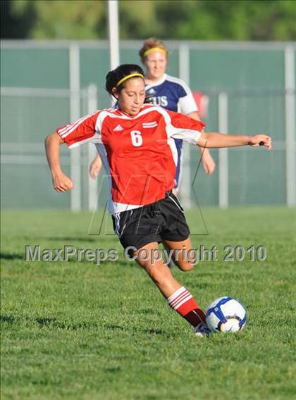 Thumbnail 1 in Muskego vs. Pius XI (Muskego Invite) photogallery.