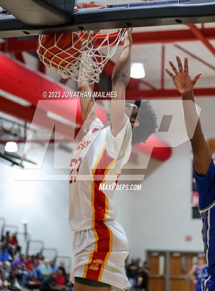 Thumbnail 3 in Erath vs. Brusly (LHSAA Div II Non-Select Bi-District) photogallery.