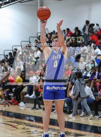 Thumbnail 1 in Erath vs. Brusly (LHSAA Div II Non-Select Bi-District) photogallery.