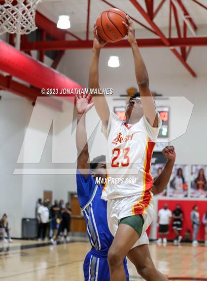 Thumbnail 2 in Erath vs. Brusly (LHSAA Div II Non-Select Bi-District) photogallery.