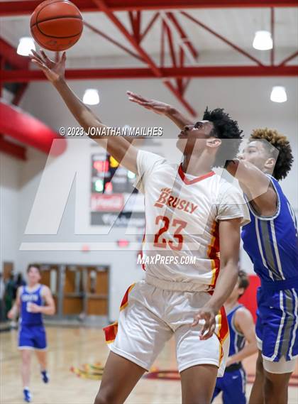 Thumbnail 3 in Erath vs. Brusly (LHSAA Div II Non-Select Bi-District) photogallery.