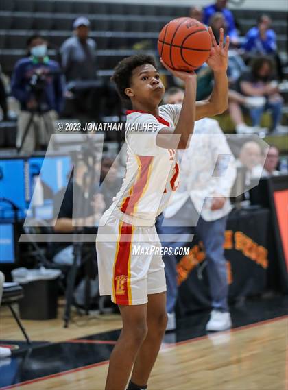 Thumbnail 3 in Erath vs. Brusly (LHSAA Div II Non-Select Bi-District) photogallery.
