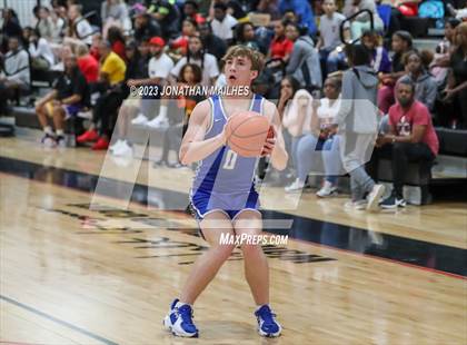 Thumbnail 2 in Erath vs. Brusly (LHSAA Div II Non-Select Bi-District) photogallery.
