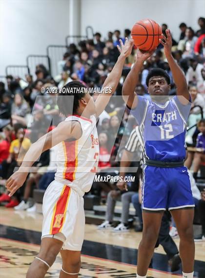 Thumbnail 3 in Erath vs. Brusly (LHSAA Div II Non-Select Bi-District) photogallery.