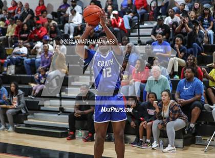 Thumbnail 2 in Erath vs. Brusly (LHSAA Div II Non-Select Bi-District) photogallery.