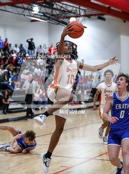 Thumbnail 1 in Erath vs. Brusly (LHSAA Div II Non-Select Bi-District) photogallery.